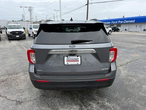Used 2021 Ford Explorer XLT AWD/4WD image 9