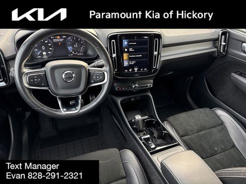 Used 2021 Volvo XC40 T5 R-Design w/ Advanced Package image 17