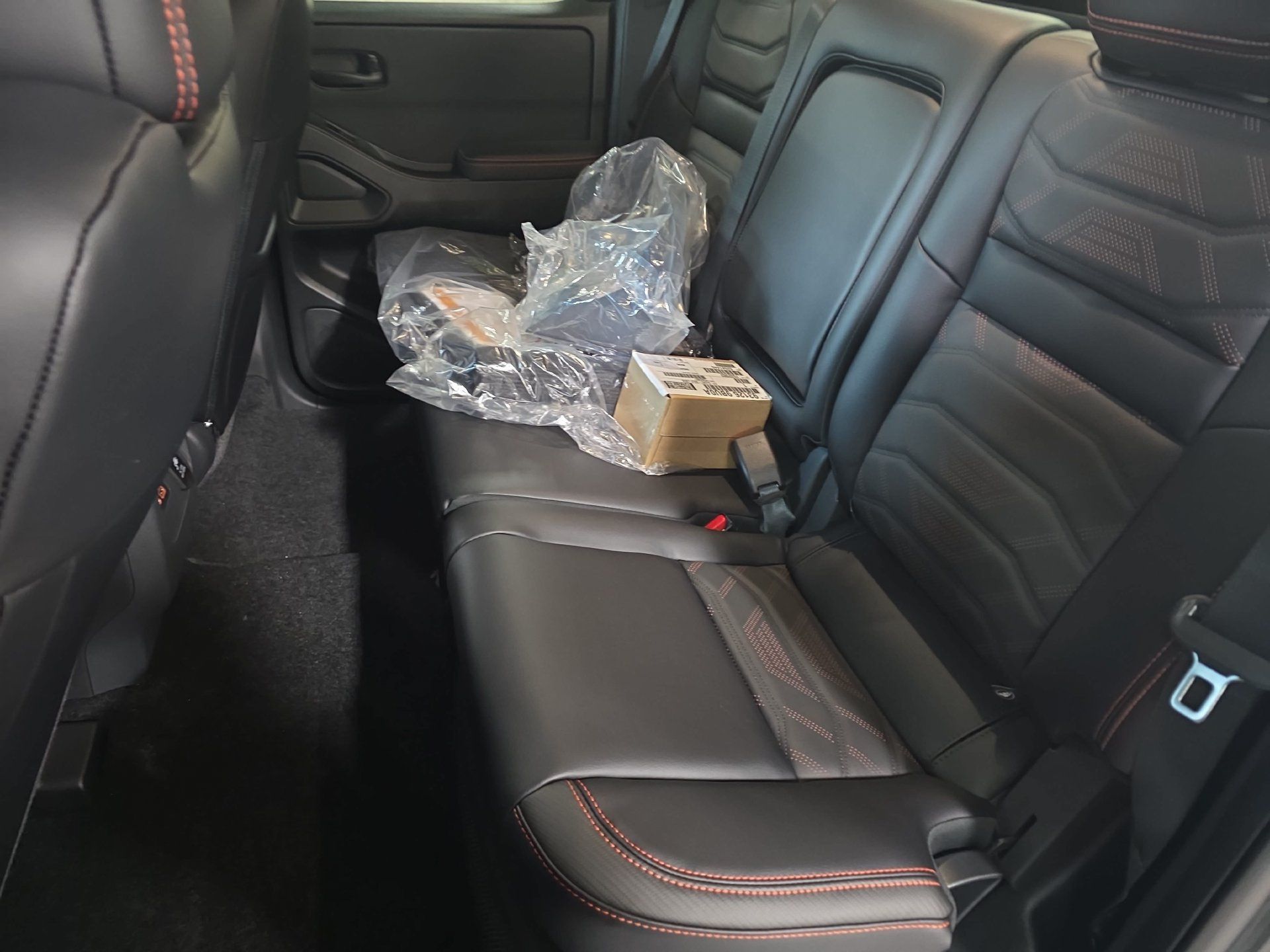 New 2027 Nissan Frontier PRO-4X w/ Pro Premium Package AWD/4WD image 13