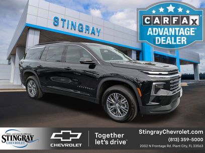 Used 2025 Chevrolet Traverse LT