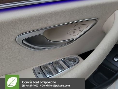 Used 2019 Mercedes-Benz E 300 4MATIC image 24