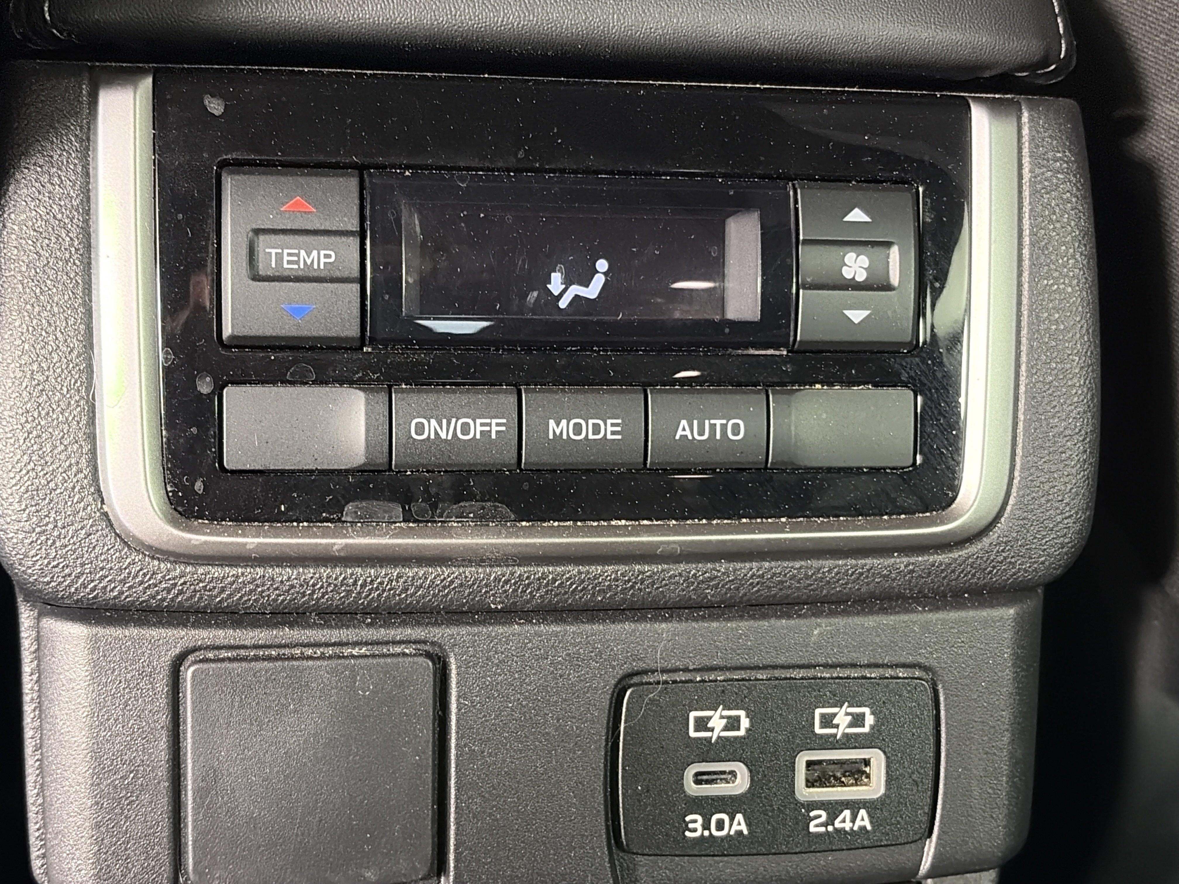 Certified 2025 Subaru Ascent Premium AWD/4WD image 19