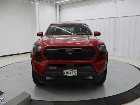 Used 2025 Toyota Tacoma TRD Off-Road AWD/4WD image 11