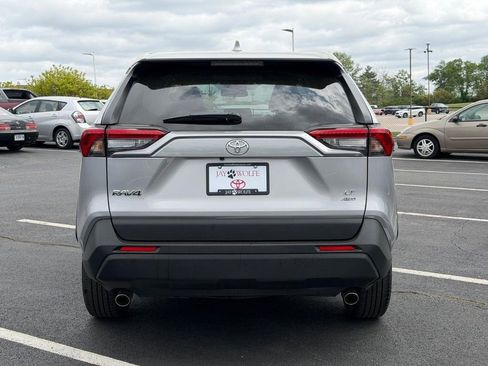 Used 2025 Toyota RAV4 LE image 7