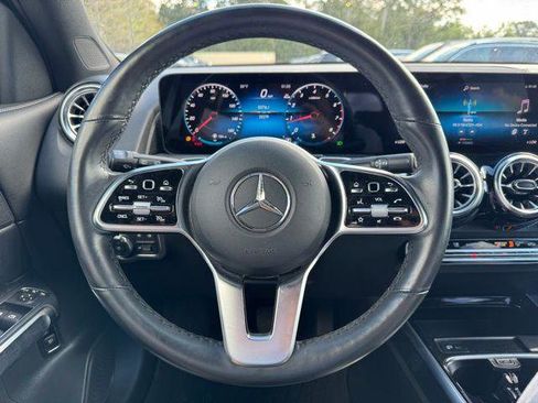 Certified 2023 Mercedes-Benz GLB 250 w/ Premium Package image 10