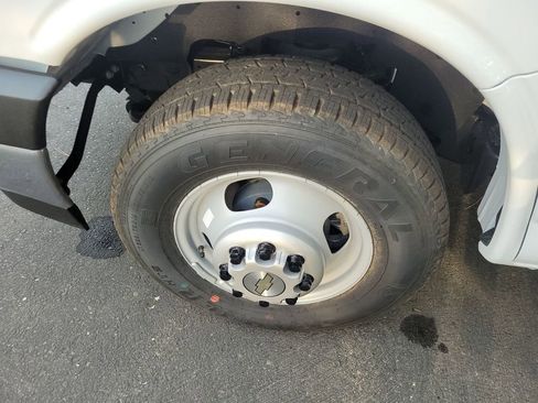 New 2025 Chevrolet Express 3500 w/ Power Convenience Package image 22