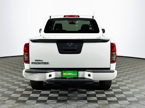 Used 2019 Nissan Frontier S RWD image 8