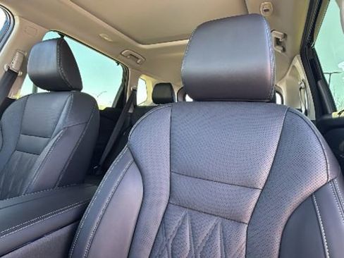 New 2026 Nissan Rogue Platinum image 11