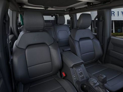 New 2025 Ford Bronco Badlands image 10
