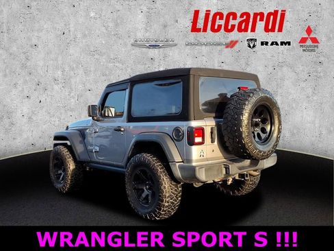 Used 2020 Jeep Wrangler Sport image 3