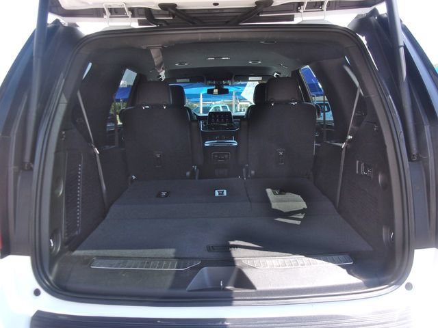 Used 2021 Chevrolet Tahoe Z71 w/ Luxury Package AWD/4WD image 31