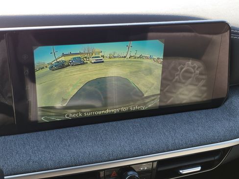 Certified 2025 Nissan Kicks SV image 26