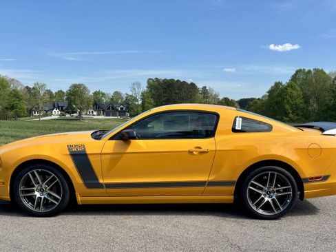 Used 2013 Ford Mustang Boss 302 image 3