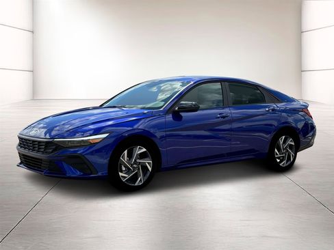 New 2025 Hyundai Elantra Sport image 2