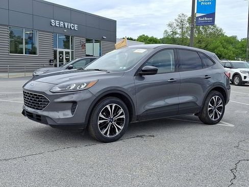 Certified 2022 Ford Escape SE w/ SE Sport Appearance Package AWD/4WD image 6