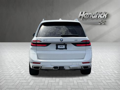 Used 2023 BMW X7 xDrive40i w/ Premium Package AWD/4WD image 10