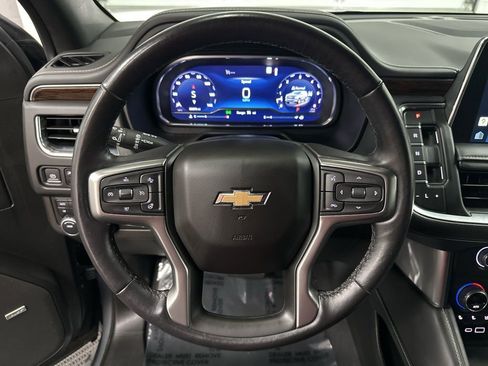 Used 2022 Chevrolet Tahoe Premier AWD/4WD image 13