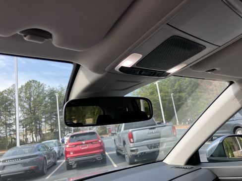 Used 2025 Honda CR-V LX image 29