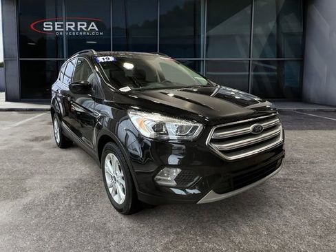 Used 2019 Ford Escape SEL image 5