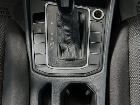 Used 2019 Volkswagen Jetta S image 15