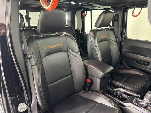 Used 2022 Jeep Gladiator Mojave w/ Cold Weather Group image 15