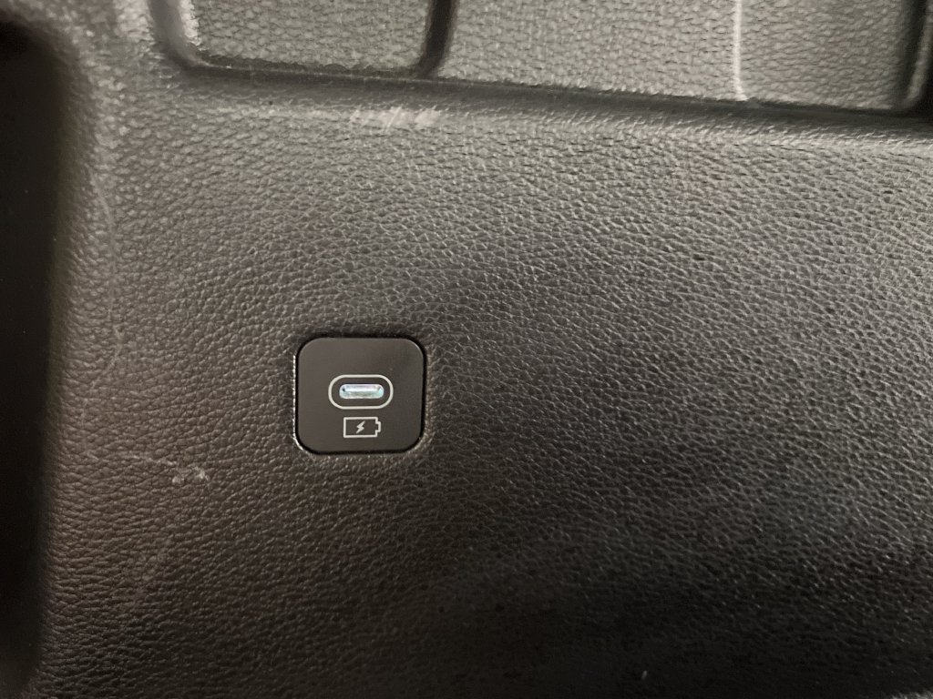 Used 2025 Kia Telluride S FWD image 39