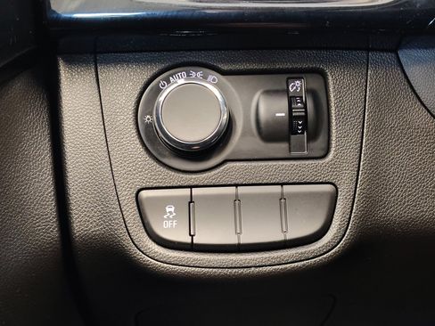 Used 2020 Chevrolet Spark LT FWD image 23