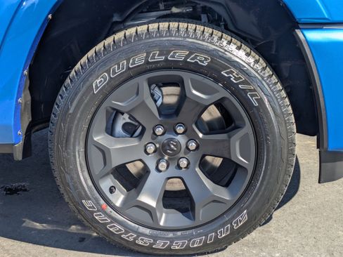 New 2026 RAM 1500 4x4 Crew Cab image 11