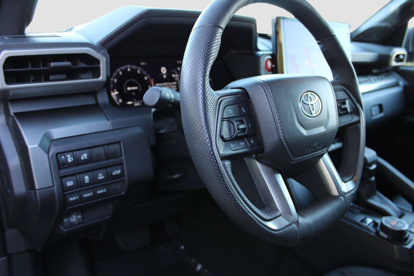 Certified 2026 Toyota Tacoma TRD Off-Road w/ TRD Off Road Premium Package AWD/4WD image 17