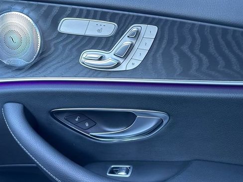 Used 2019 Mercedes-Benz E 300 image 18