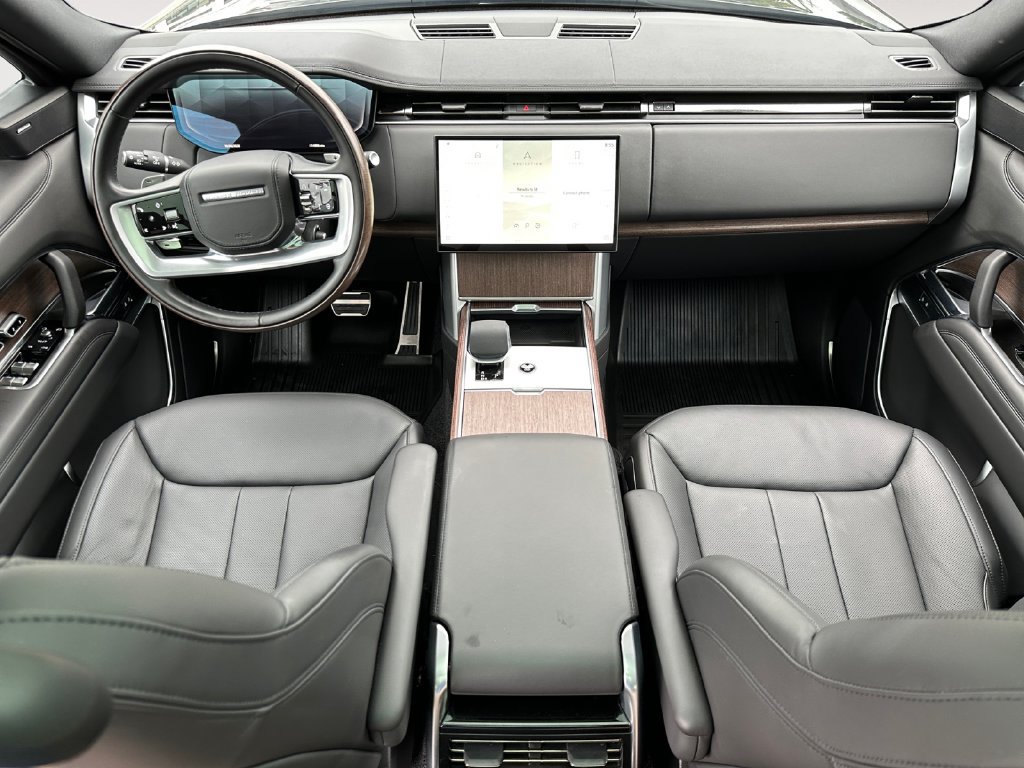 Used 2026 Land Rover Range Rover SE AWD/4WD image 11