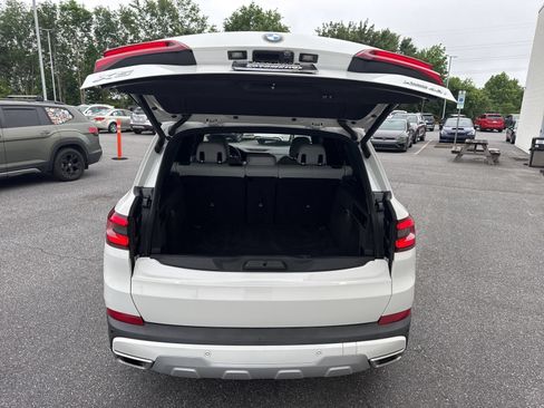 Used 2023 BMW X5 xDrive40i w/ Premium Package AWD/4WD image 12