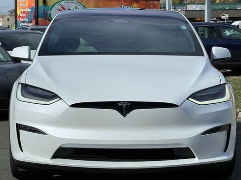 Used 2022 Tesla Model X Plaid image 15