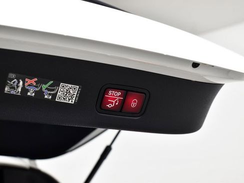 Certified 2025 Mercedes-Benz GLC 300 GLC 300 image 38