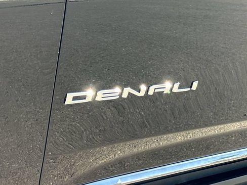 Used 2026 GMC Yukon XL Denali Ultimate AWD/4WD image 33