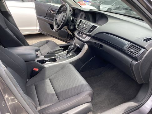 Used 2014 Honda Accord Sport image 17