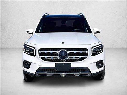 Used 2023 Mercedes-Benz GLB 250 image 3