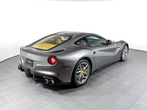 Certified 2015 Ferrari F12 Berlinetta image 2