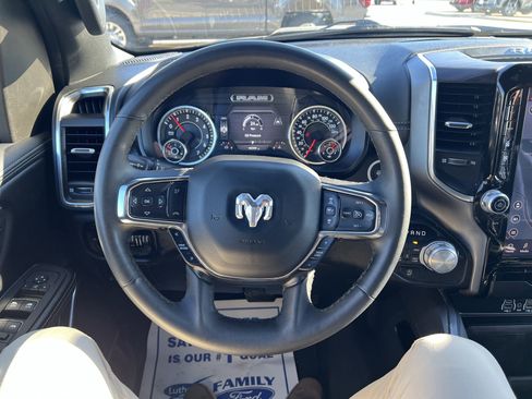 Used 2025 RAM 1500 Laramie image 9