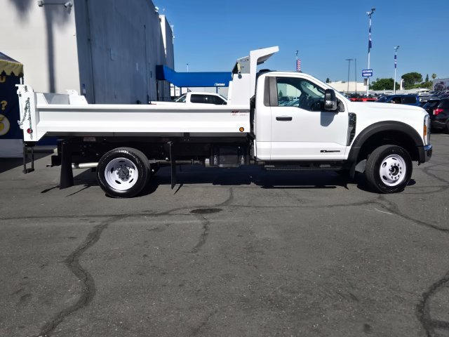 New 2024 Ford F550 4x4 Regular Cab Super Duty image 3