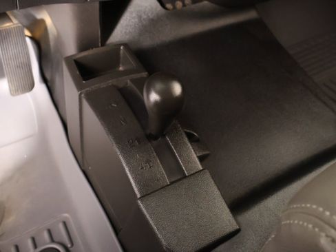 Used 2015 GMC Sierra 1500 4x4 Double Cab w/ Sierra Convenience Package image 7