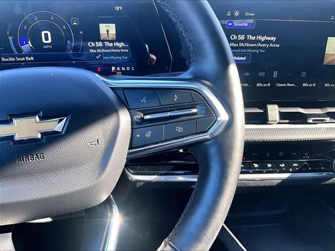 Used 2025 Chevrolet Equinox LT w/ Convenience Package II image 24