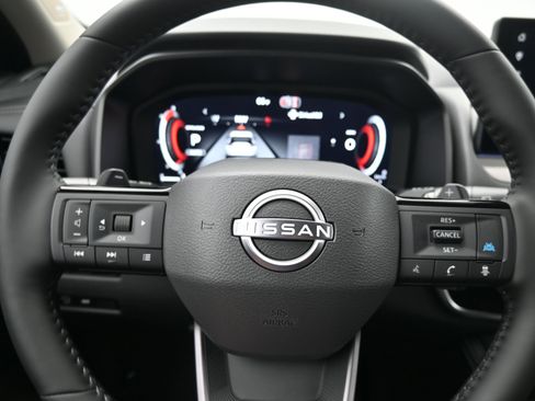 New 2026 Nissan Rogue Platinum AWD/4WD image 14