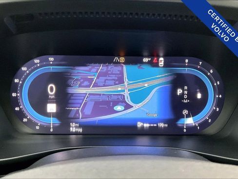 Certified 2023 Volvo XC40 B5 Ultimate w/ Protection Package Premier image 29
