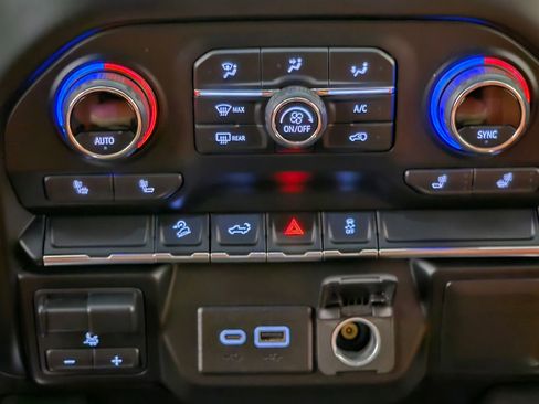 Used 2021 Chevrolet Silverado 1500 LT Trail Boss w/ Bed Protection Package image 22