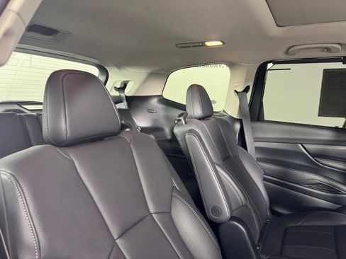 Used 2023 Subaru Ascent Limited w/ Technology Package image 31