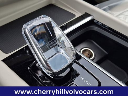 New 2026 Volvo XC60 T8 Ultra w/ Protection Package Premier image 11