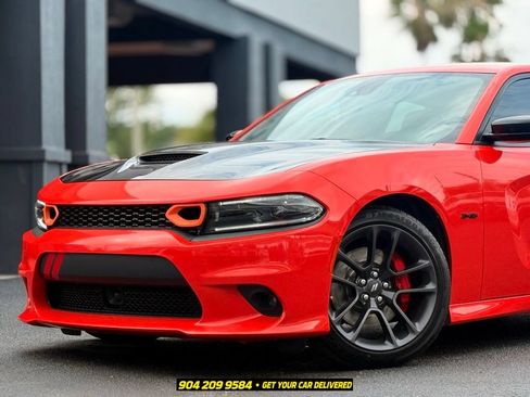 Used 2023 Dodge Charger R/T w/ Plus Group RWD image 3