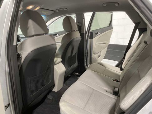 Used 2019 Hyundai Tucson SE image 12
