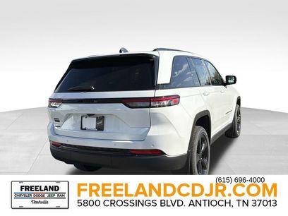 New 2025 Jeep Grand Cherokee 4WD